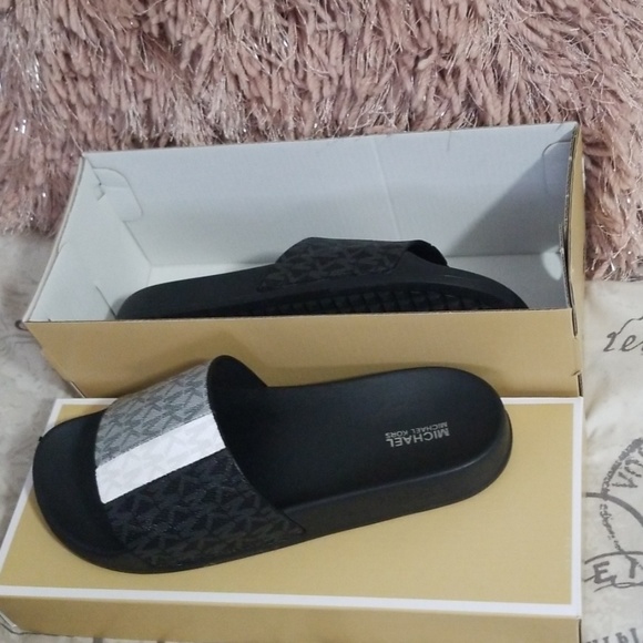 Michael Kors Shoes - Michael kors slides